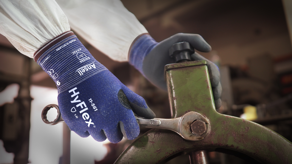 GUANTE HYFLEX 11-561 CON RECUBRIMIENTO DE NITRILO RESISTENTE A CORTES