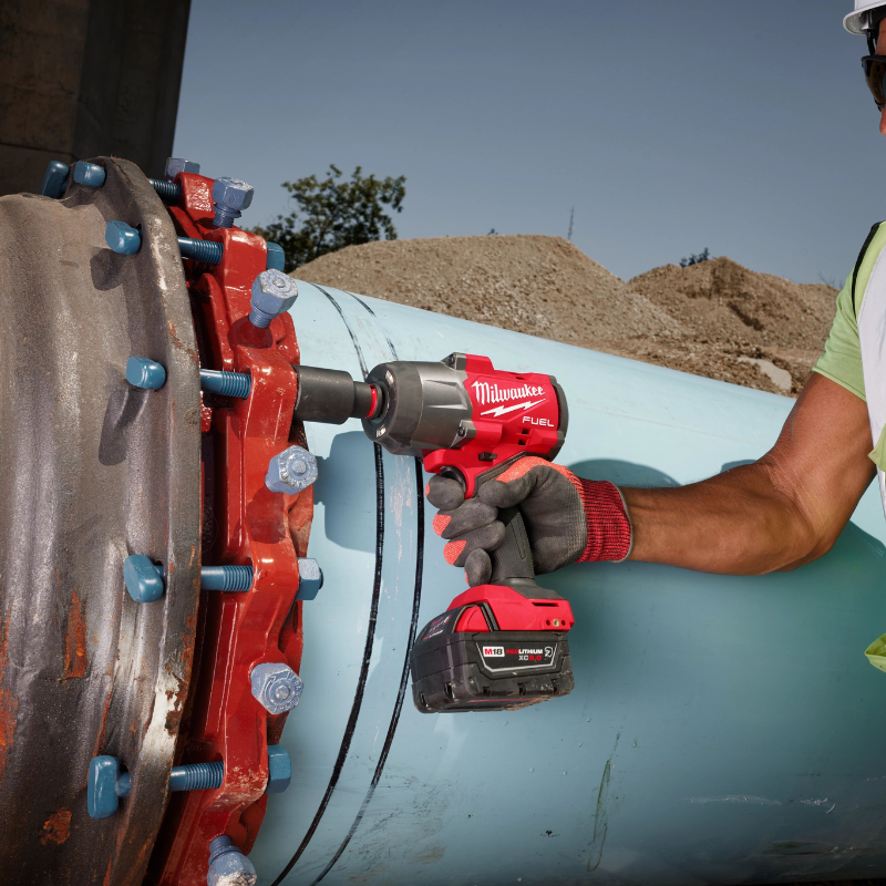 LLAVE DE IMPACTO DE 1/2"M18 FUEL DE ALTO TORQUE C/ ANILLO DE FRICCION (HERRAMIENTA SOLA)