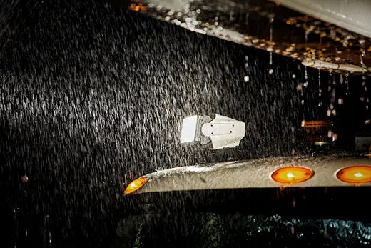 LAMPARA 'SEARCH' M18 CON BASE MAGNETICA Y CONTROL REMOTO (NO INCL. BAT)