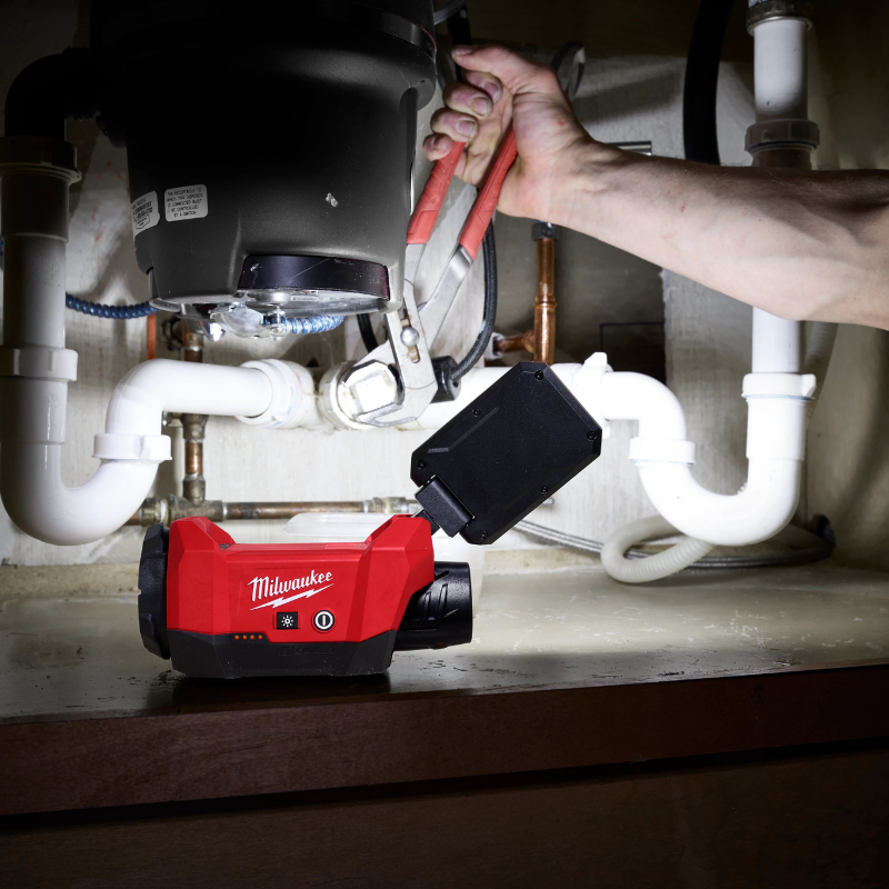 LUZ  MULTIDIRECCIONAL M12™ ROVER™ CON COMPATIBILIDAD PACKOUT™