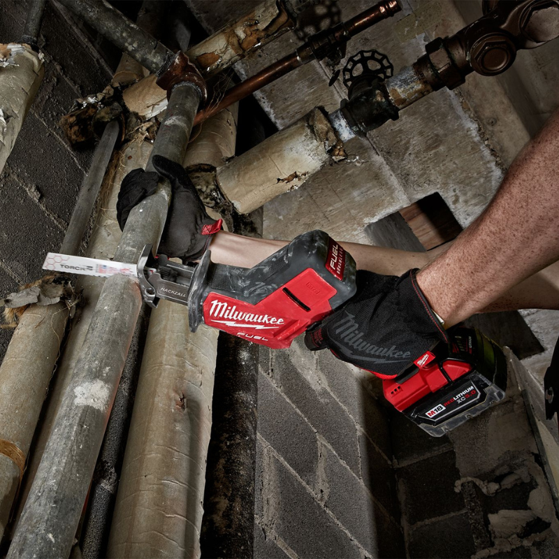 SIERRA RECIPROCANTE INALAMBRICA M18 FUEL, HACKZALL EN KIT C/ 1 BATERIA Y CARGADOR