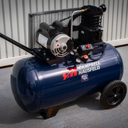 COMPRESOR DE AIRE 3.7HP TANQUE DE 30 GALONES HORIZONTAL 240V-1PH 135PSI 10.2CFM