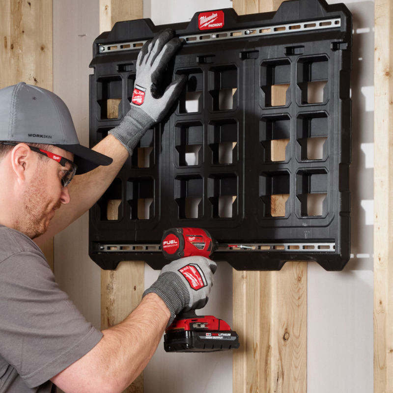 MONTAJE GRANDE DE PACKOUT PARA PARED