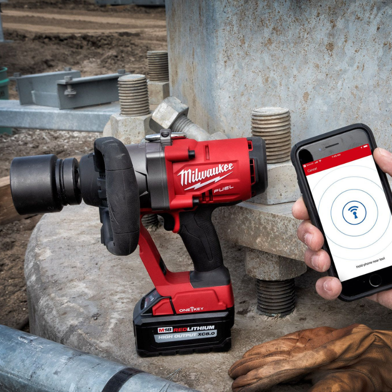 COMBO LLAVE DE IMPACTO DE 1" INALAMBRICA + KIT DE CARGADOR Y BATERIA FORGE XC8.0