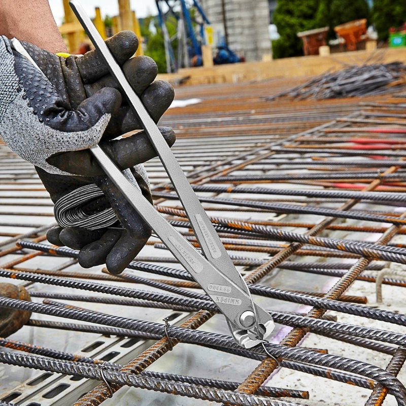 TENAZA RUSA DE FUERZA