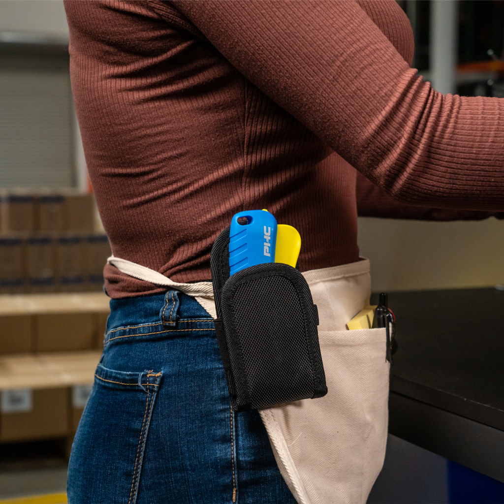 CUCHILLA CARCASA PLASTICA AUTO-RETRACTIL REBEL GATILLO DE APRIETE