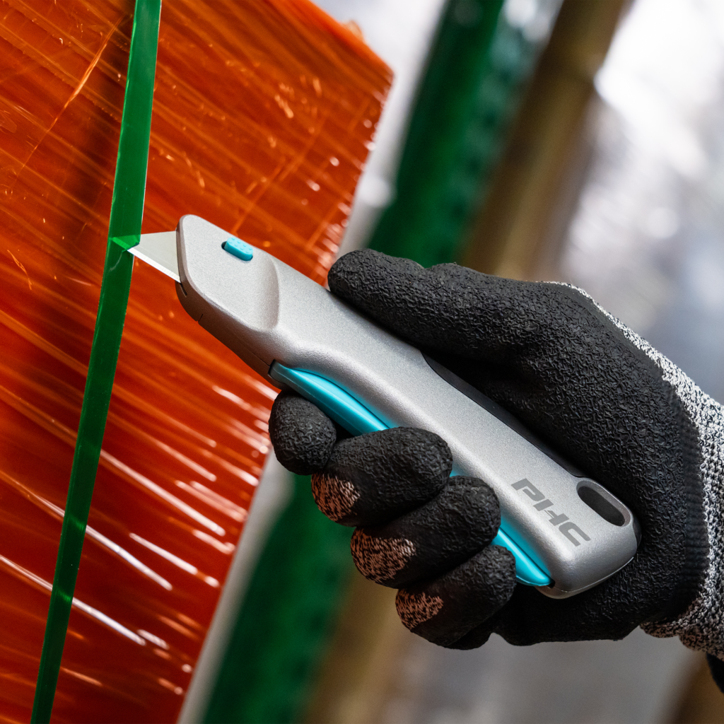 CUCHILLA CARCASA METAL SMART AUTO-RETRACTIL VICTA GATILLO DE APRIETE