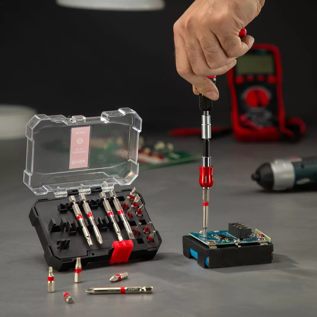 JUEGO DE PUNTAS DE DESTORNILLADOR PARA TALADROS (19 PIEZAS)