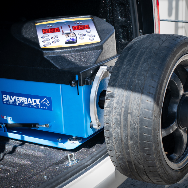BALANCEADORA PORTÁTIL DE LLANTAS PARA AUTOS