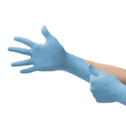 GUANTES DESECHABLES DE NITRILO AZUL SIN POLVO CON DEDOS TEXTURIZADOS MICROFLEX (B0X 100 UNIDADES)