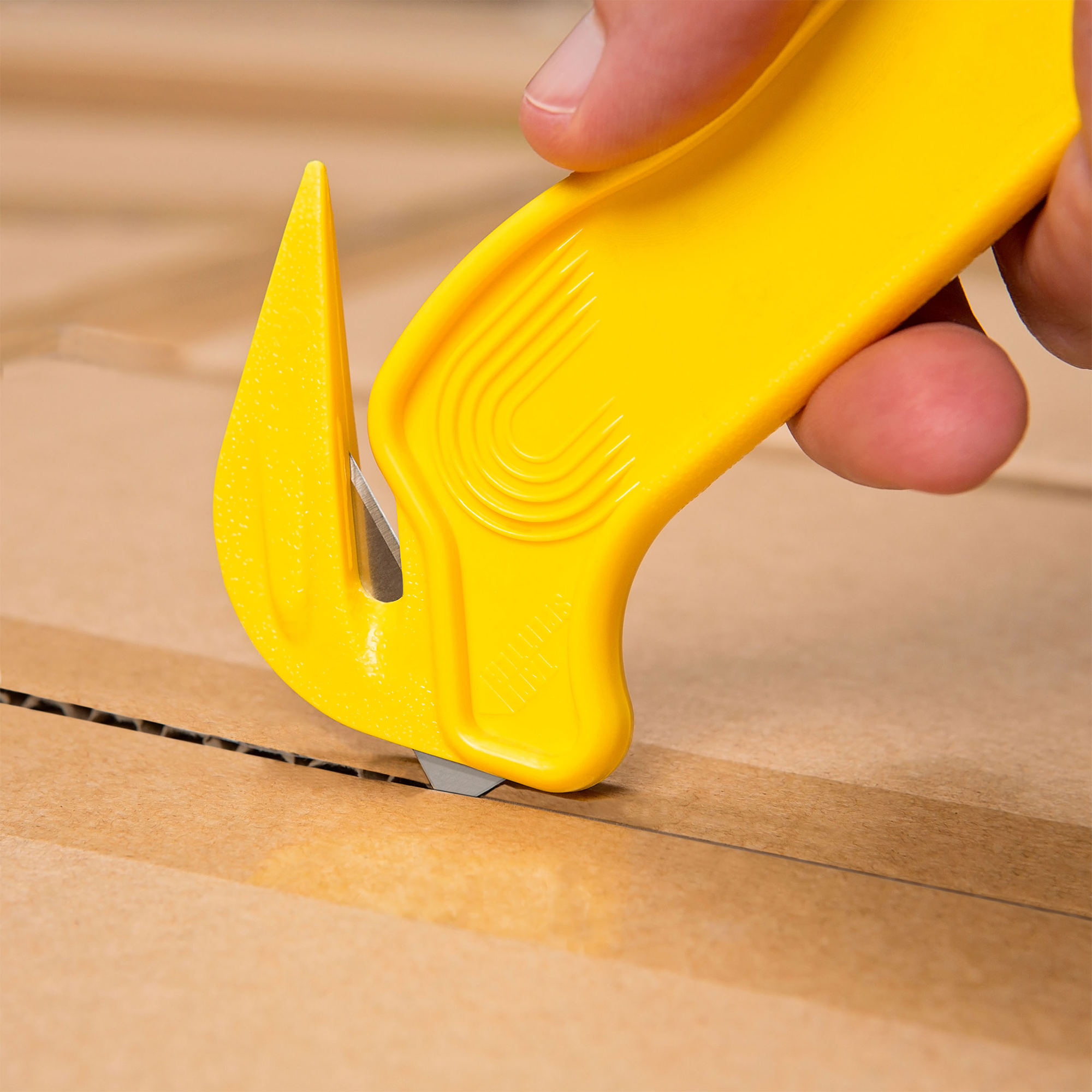 CUCHILLA DE SEGURIDAD DESECHABLE DE HOJA OCULTA PHC