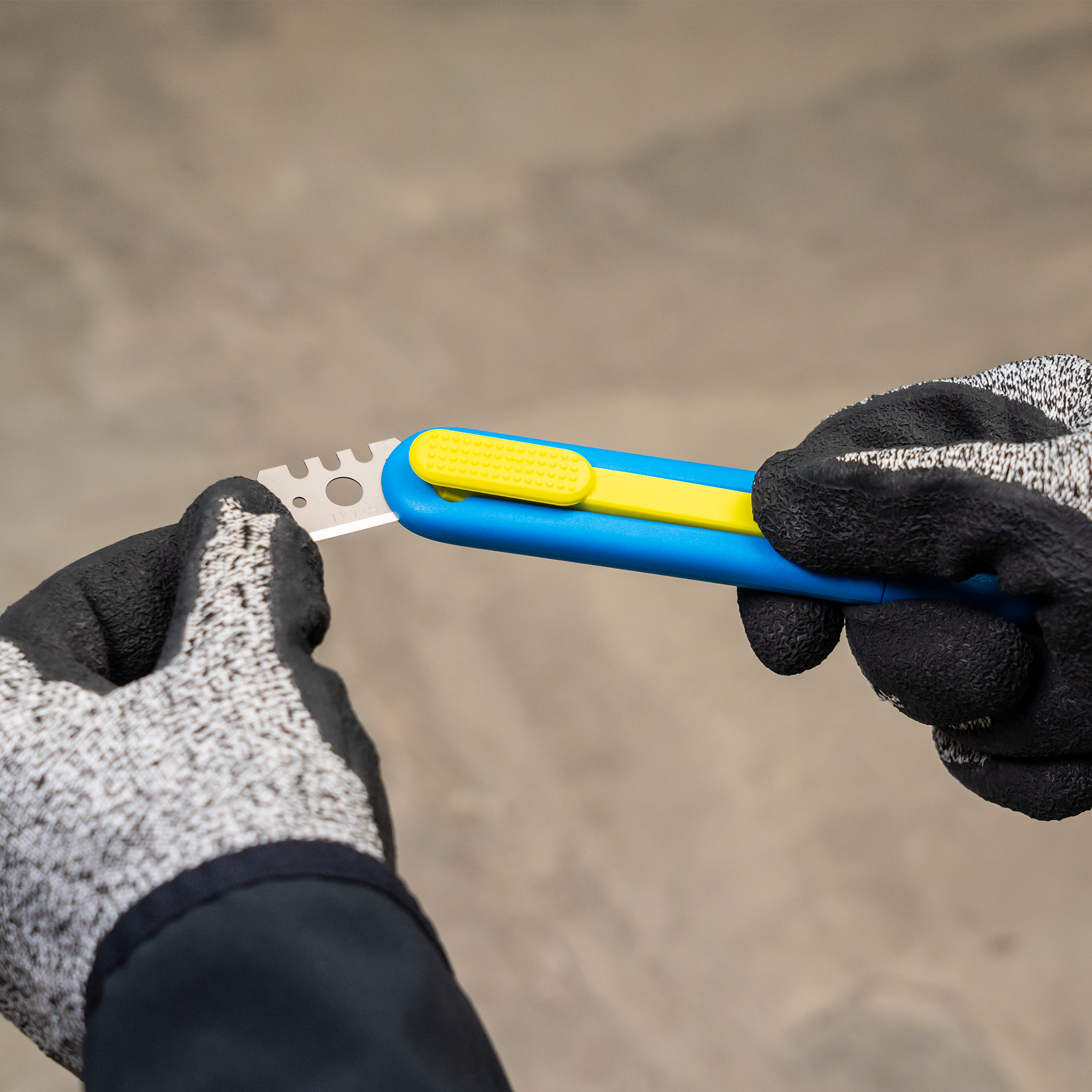 CUCHILLA DE SEGURIDAD AUTORETRACTIL VOLO