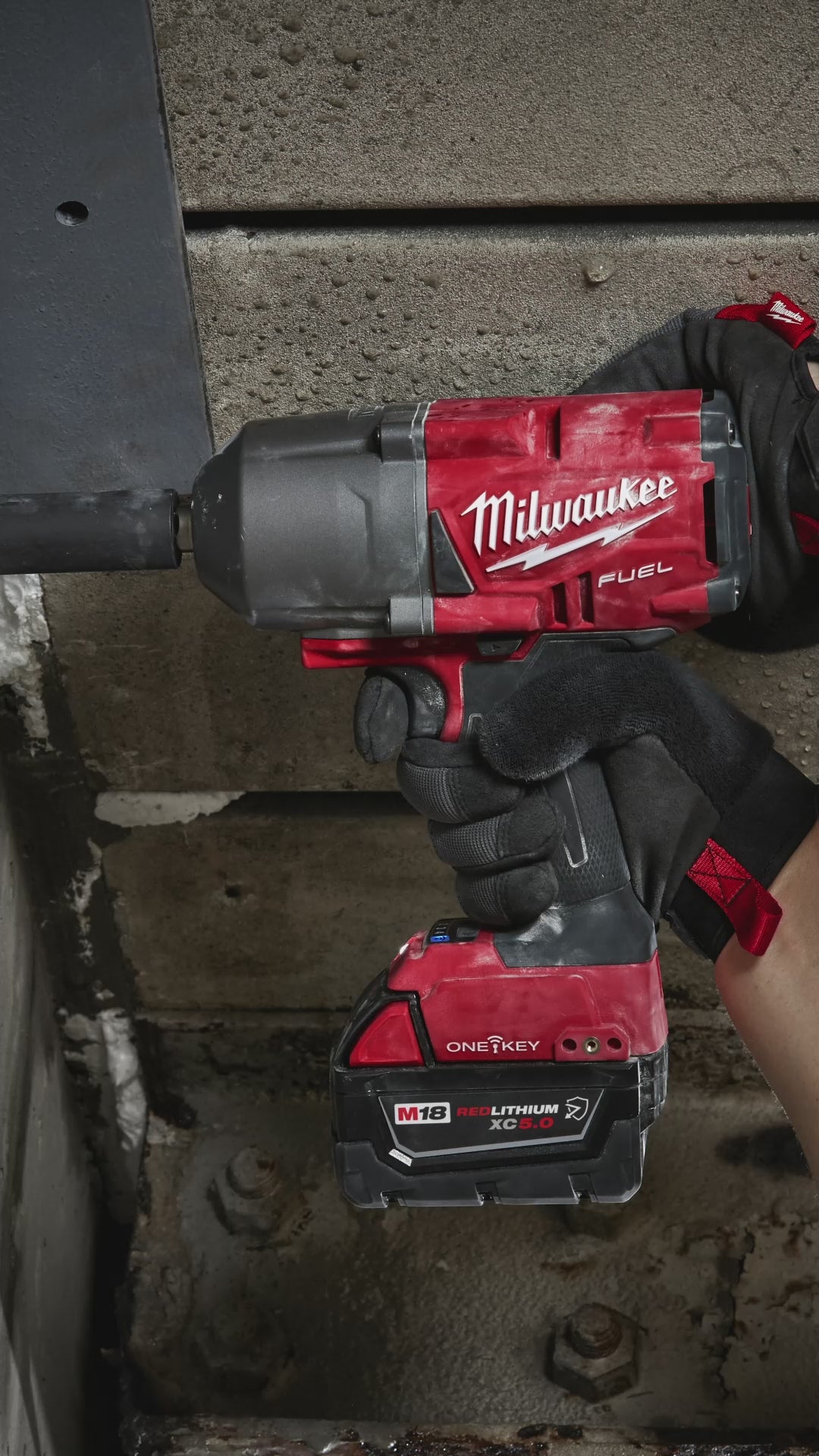 Cargar vídeo: LLAVE DE IMPATO DE 3/4&quot; M18 EN KIT