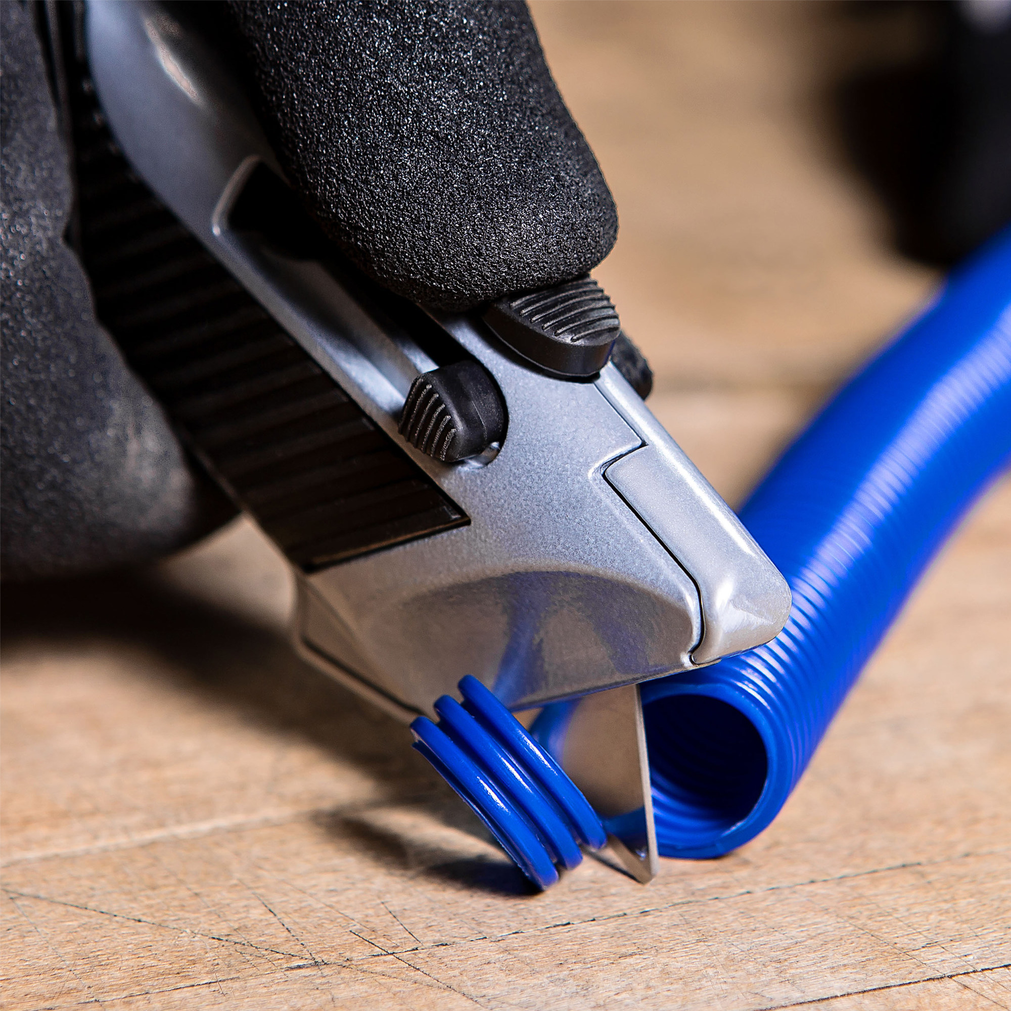 CUCHILLA CARCASA METAL SMART-AUTO-RETRACTIL QBAR PHC