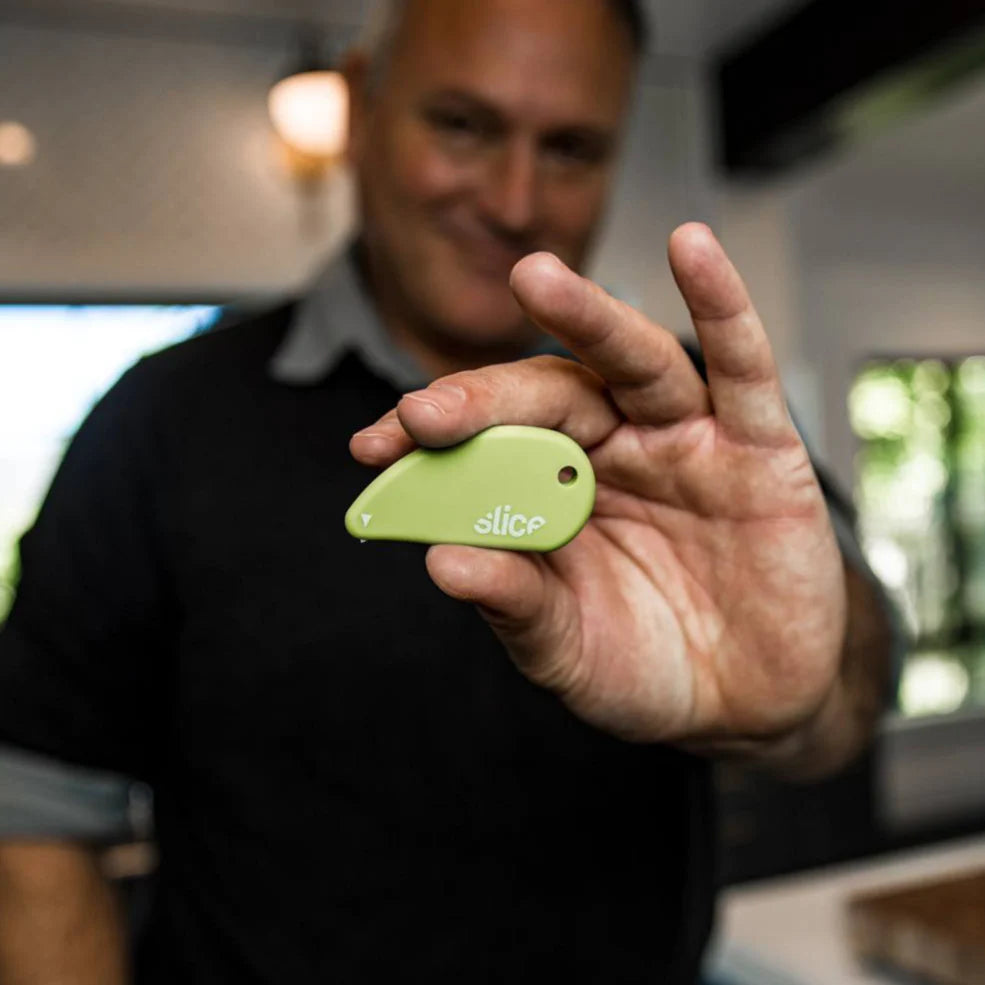 MINI CUCHILLA TIPO LLAVERO CON IMAN SLICE