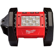 LAMPARA LED INDUSTRIAL ESTILO 'FLOOD' ROVER M18, 1500 LUMENS
